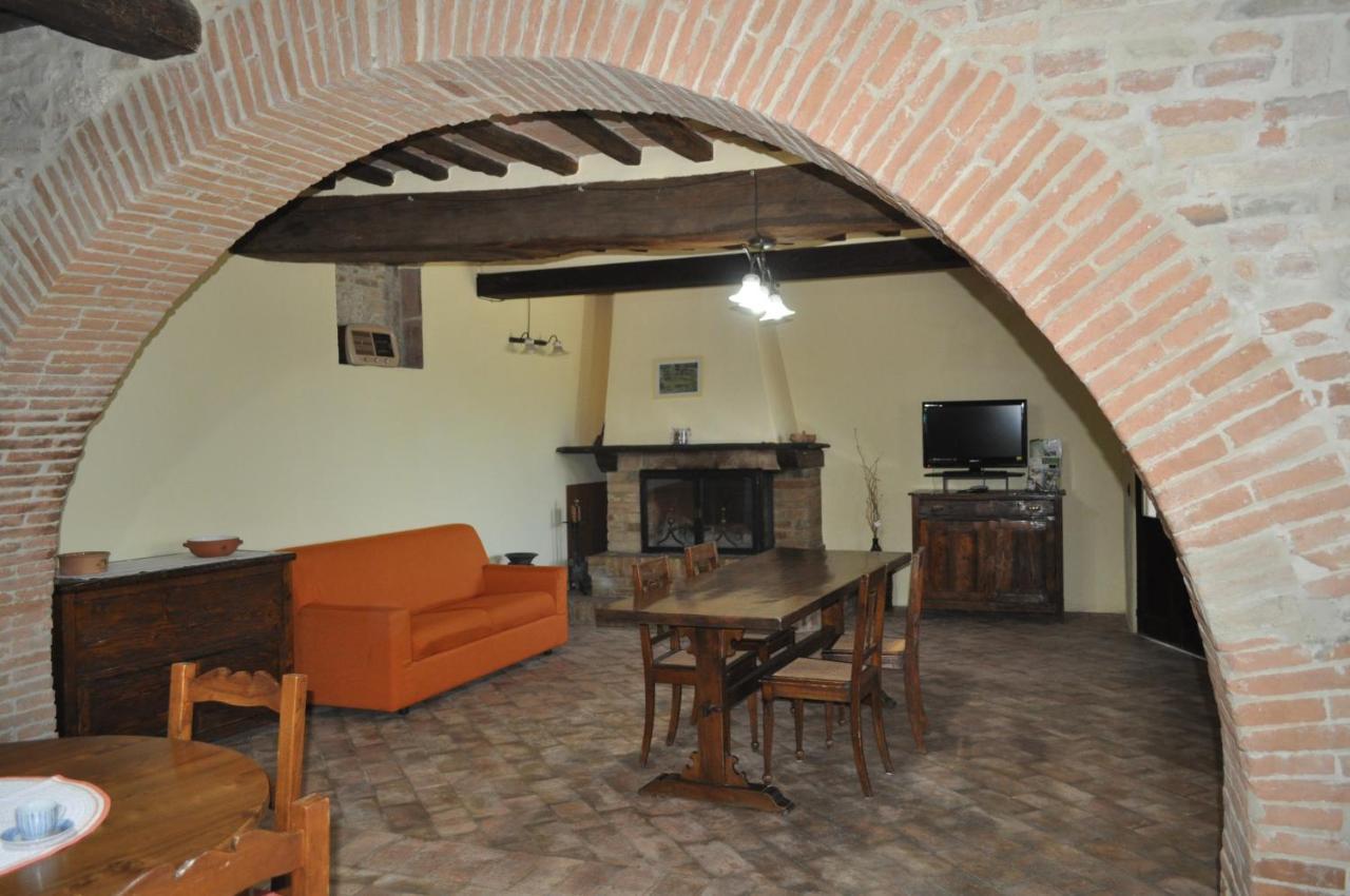 Farm Stay Il Carro Del Colle Collevalenza Eksteriør bilde